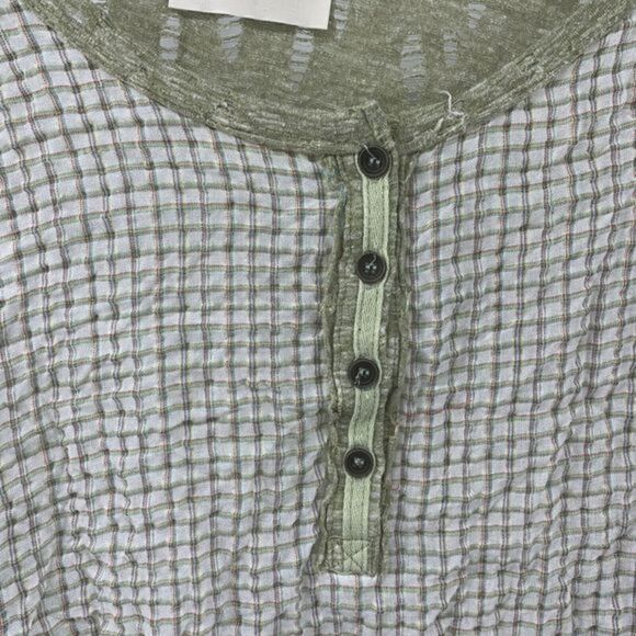 The Cove Lizard Thicket Distressed Frayed Top M - Picture 7 of 8